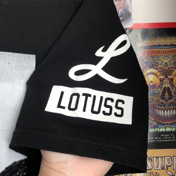 DREAM CHASERS Black Tee by LOTUSS - Picture 3 of 5